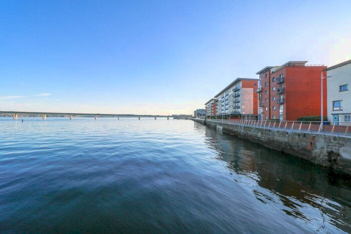 2 Bedroom Flat To Rent In Marine Parade Walk, City Quay, Dundee, DD1