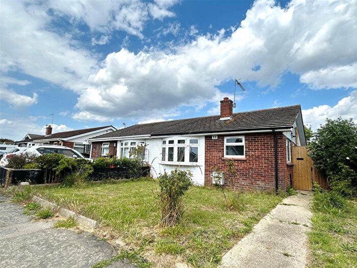 2 Bedroom Semi-Detached Bungalow To Rent In Woodlands Close, Clacton On Sea, CO15