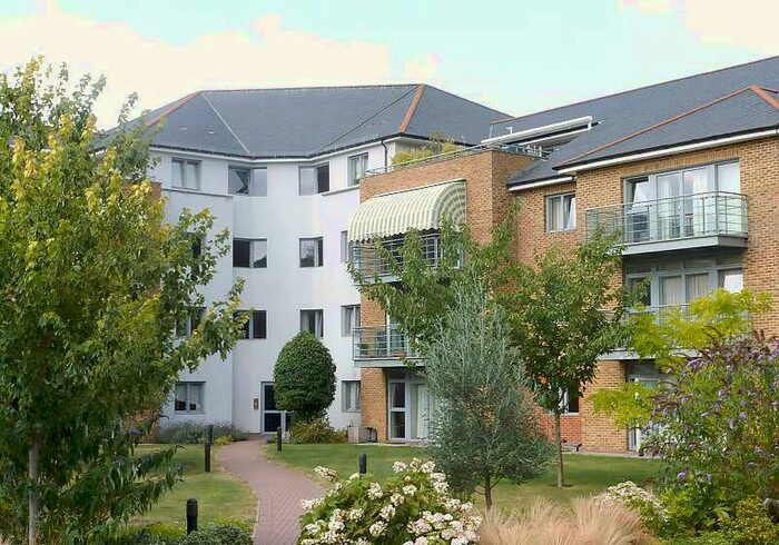 2 Bedroom Property To Rent In Woolsack Way, Godalming, GU7