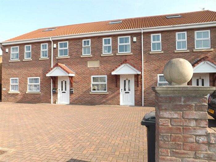 2 Bedroom Apartment To Rent In Blairs Court, Bentley, DN5