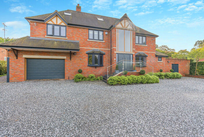 6 Bedroom Detached House For Sale In Little Orchard, Winchmore Hill, HP7