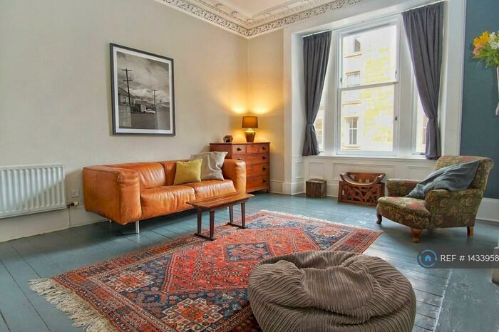 2 Bedroom Flat To Rent In Willowbank Cresent, Glasgow, G3