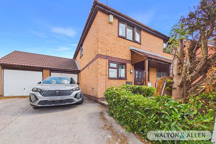 2 Bedroom Semi-Detached House To Rent In Bramble Close, NG6