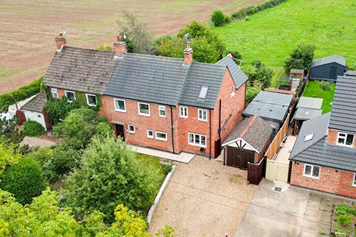 4 Bedroom Semi-Detached House For Sale In Church Lane, Thrumpton, NG11