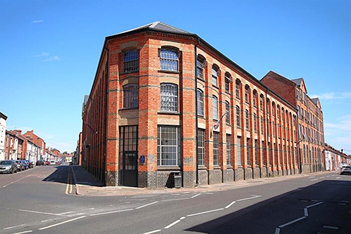 1 Bedroom Flat To Rent In Dunster Street, Mounts, Northampton, NN1