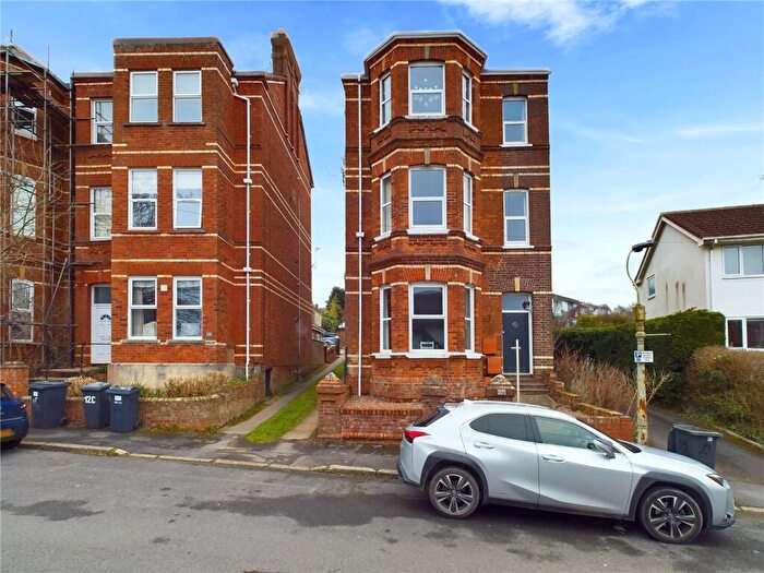 2 Bedroom Apartment For Sale In Sylvan Road, Exeter, Devon, EX4