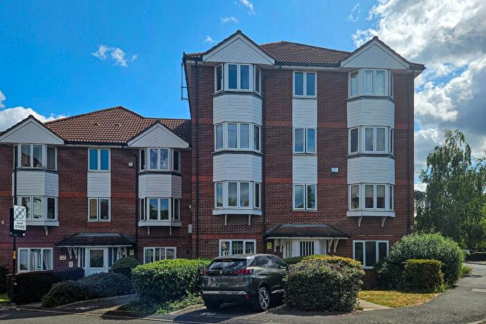 2 Bedroom Flat To Rent In Rossetti Road, London, SE16