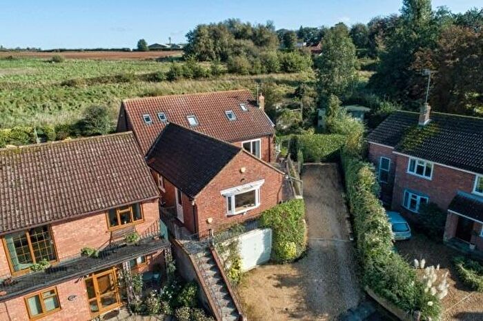 4 Bedroom Detached House To Rent In Tudor Way, Dersingham, PE31