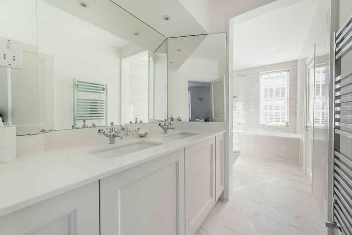 5 Bedroom Property To Rent In Chester Row, Belgravia, London, SW1W