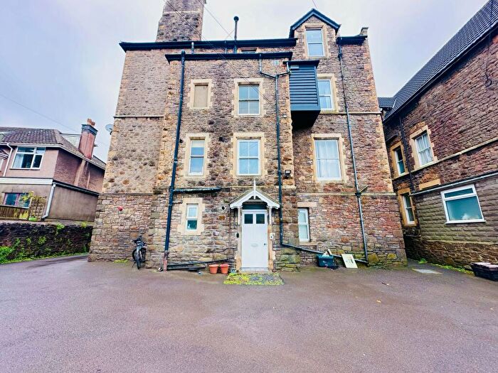 2 Bedroom Flat To Rent In Princes Road, Clevedon, BS21