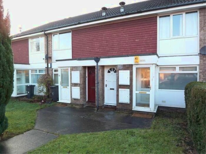 1 Bedroom Flat To Rent In Turnberry View, Alwoodley, LS17