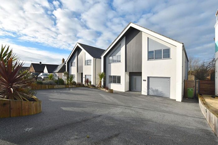 4 Bedroom Detached House For Sale In Coast Drive, Greatstone, TN28