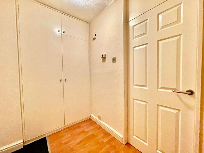 2 Bedroom Flat To Rent In Charlesway Court, Lea, PR2