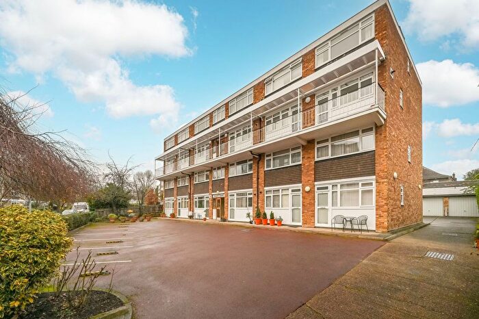 Maisonette To Rent In Kersfield Road, Putney, London, SW15