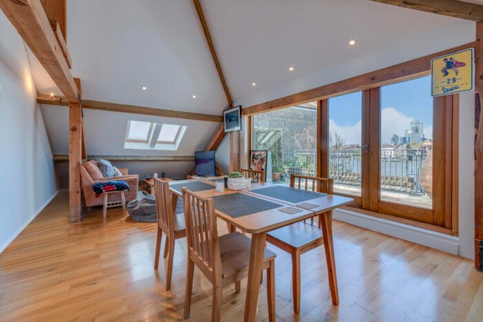 2 Bedroom Flat To Rent In Granary House, Hope Wharf, SE16