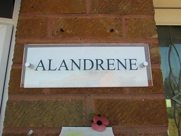 2 Bedroom Semi-Detached Bungalow To Rent In New Street, Tamworth, B77