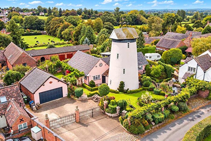 4 Bedroom Property For Sale In The Windmill, Little Saredon, Wolverhampton, WV10