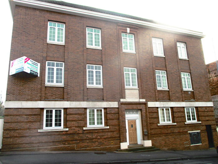 Studio To Rent In Rowland Hill House, Kidderminster, Worcestershire, DY10