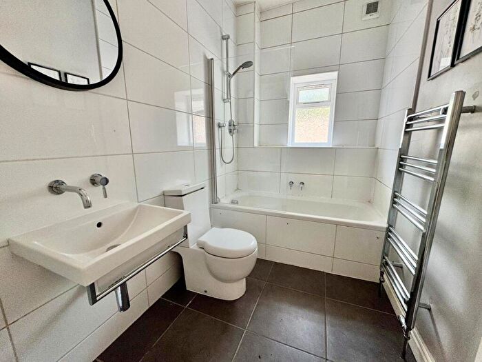 2 Bedroom End Of Terrace House For Sale In East Street, Rawtenstall, Rossendale, Lancashire, BB4
