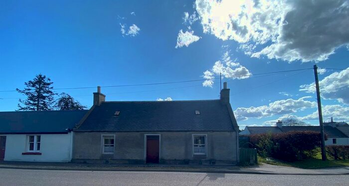 2 Bedroom Cottage For Sale In Mosstodloch, Fochabers, IV32