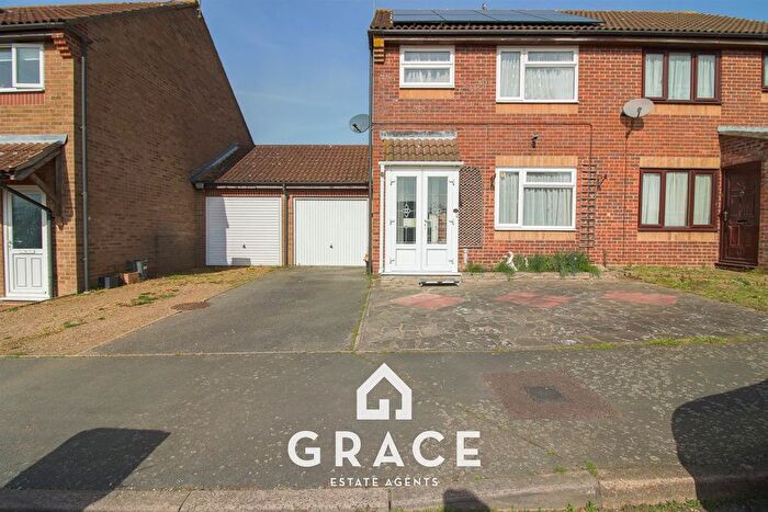 3 Bedroom Semi Detached House For Sale In Lower Harlings, Shotley Gate, Ipswich, IP9