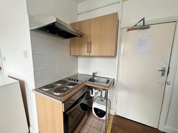 Studio To Rent In Beulah Road, Thornton Heath, CR7