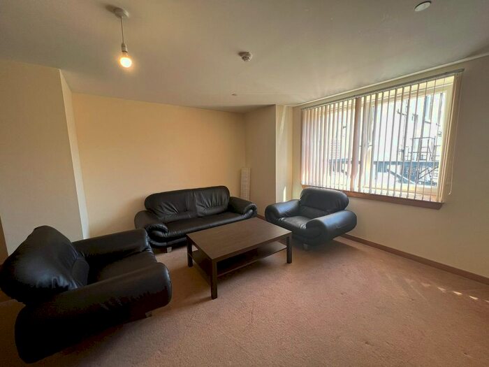 2 Bedroom Flat To Rent In Palace Buildings, Coutties Wynd, Dundee, DD1