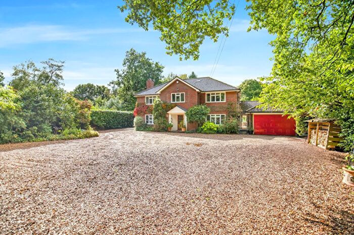5 Bedroom Detached House For Sale In Redwood Lane, Medstead, GU34