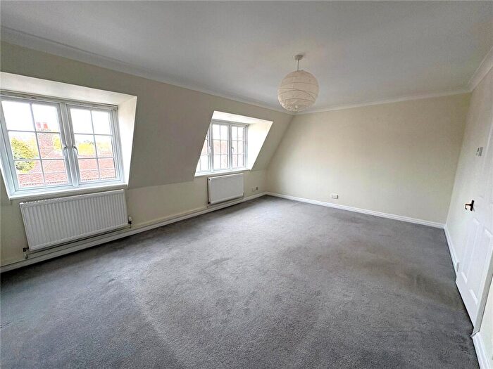2 Bedroom Apartment To Rent In Petersfield, Hampshire, GU32