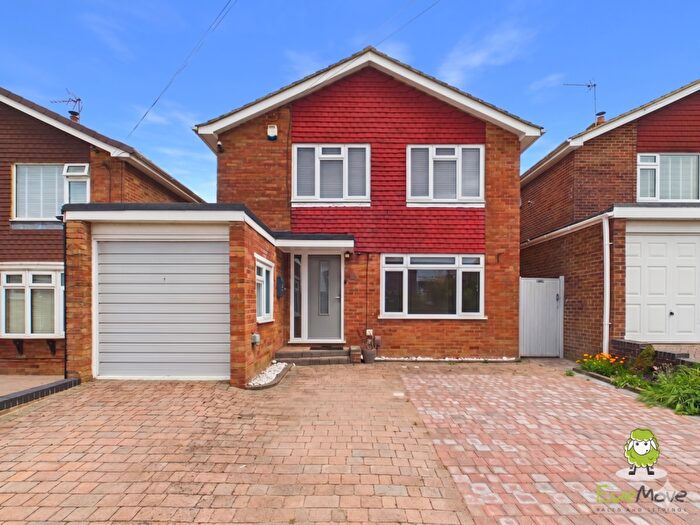 3 Bedroom Detached House For Sale In Restormel Close, Basingstoke, Hampshire, RG23