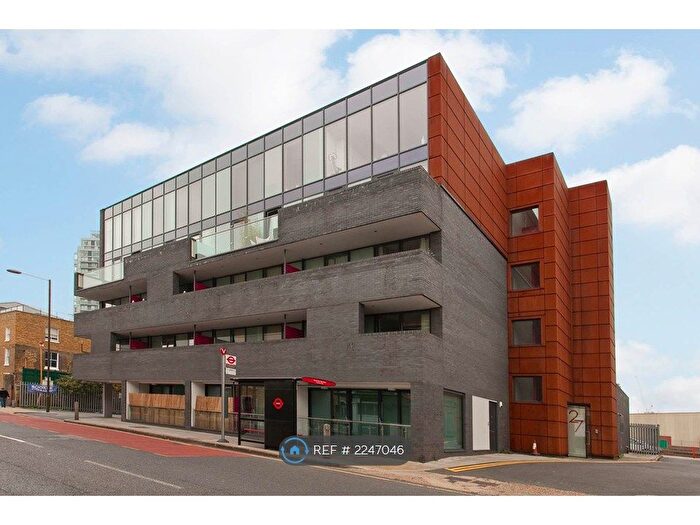 2 Bedroom Flat To Rent In Greenwich High Road, London, SE10