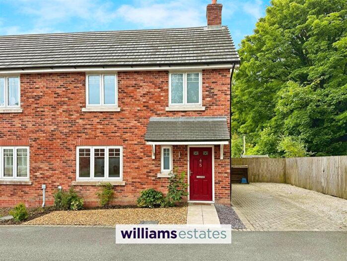 3 Bedroom Semi-Detached House For Sale In Lime Kiln Court, Gwernymynydd, CH7