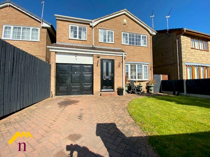 4 Bedroom Detached House For Sale In Warwick Close, Hatfield Woodhouse, Doncaster, DN7