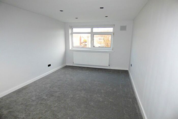 2 Bedroom End Of Terrace House To Rent In Brisbane Avenue, South Shields, NE34