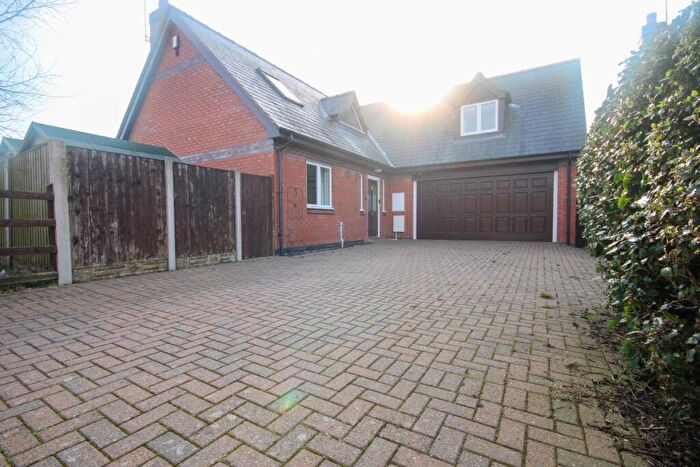 4 Bedroom Detached House For Sale In Swallowfields, Farndon, CH3