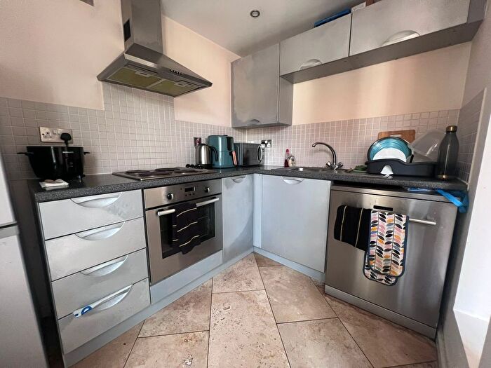 2 Bedroom Flat To Rent In Bradford Street, Birmingham, B12