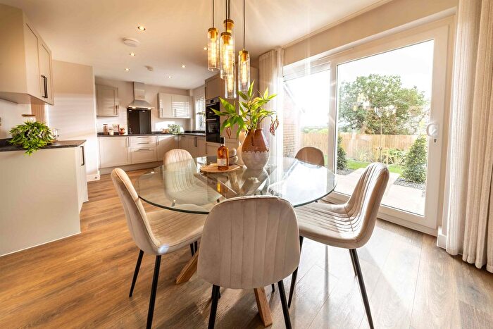 3 Bedroom Detached House For Sale In Haygrove Road, Bridgwater, TA6