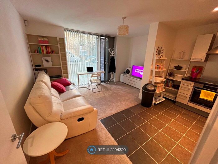 1 Bedroom Flat To Rent In Highbury Stadium Square, London, N5