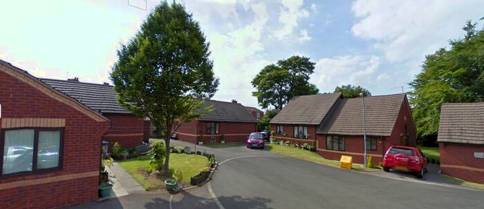 2 Bedroom Bungalow To Rent In Shroggs Head Close, Barnsley, S73