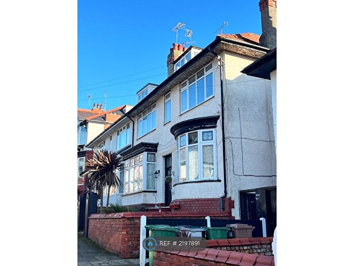 3 Bedroom Maisonette To Rent In A, New Brighton, CH45