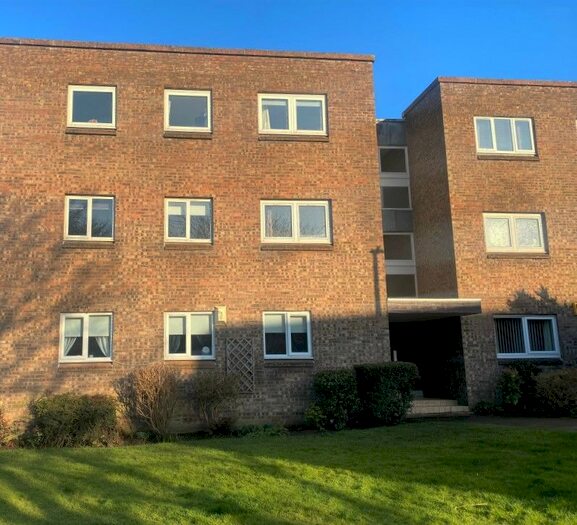 3 Bedroom Flat To Rent In Cramond Vale, Cramond, Edinburgh, EH4