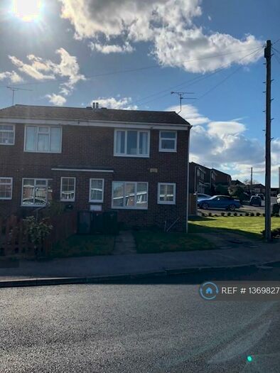 1 Bedroom Flat To Rent In Landseer Court, Flanderwell, Rotherham, S66