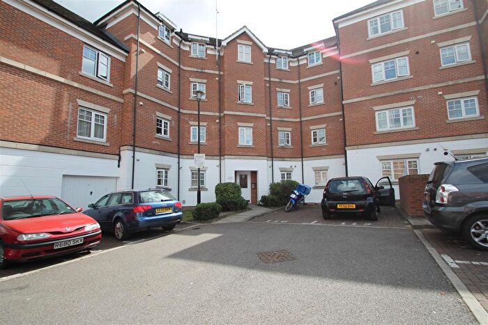 2 Bedroom Flat To Rent In Symphony Close, Edgware, HA8