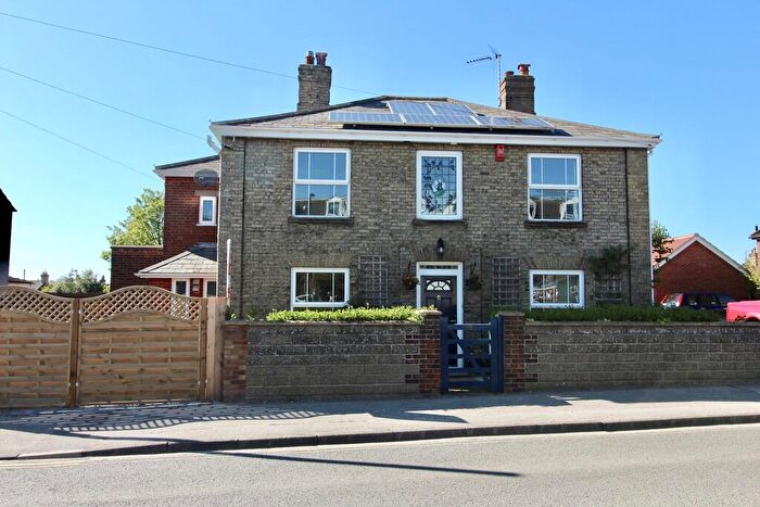 2 Bedroom Apartment To Rent In A Mill House, NR32