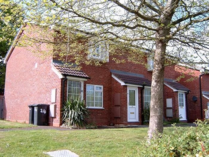 1 Bedroom Maisonette To Rent In Perryfields Close, Redditch, B98