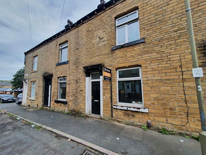 2 Bedroom Terraced House To Rent In Howard Street, Halifax, West Yorkshire, HX1