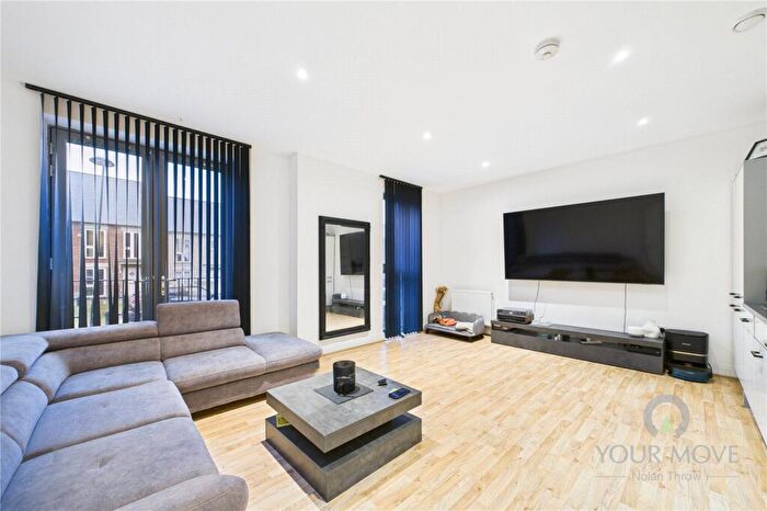 2 Bedroom Flat For Sale In Knot Tiers Drive, Upton, Northampton, Northamptonshire, NN5