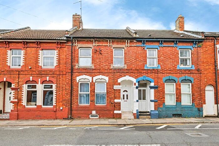 4 Bedroom Terraced House For Sale In St. Michaels Road, Northampton, NN1
