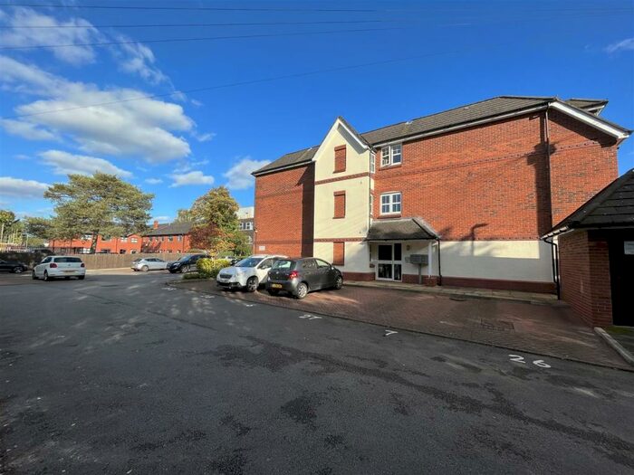 2 Bedroom Flat To Rent In Wilmslow Court, Handforth, SK9