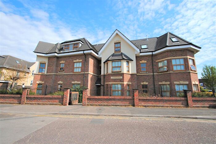 2 Bedroom Flat To Rent In Chailey Place, B Methuen Close, BH8